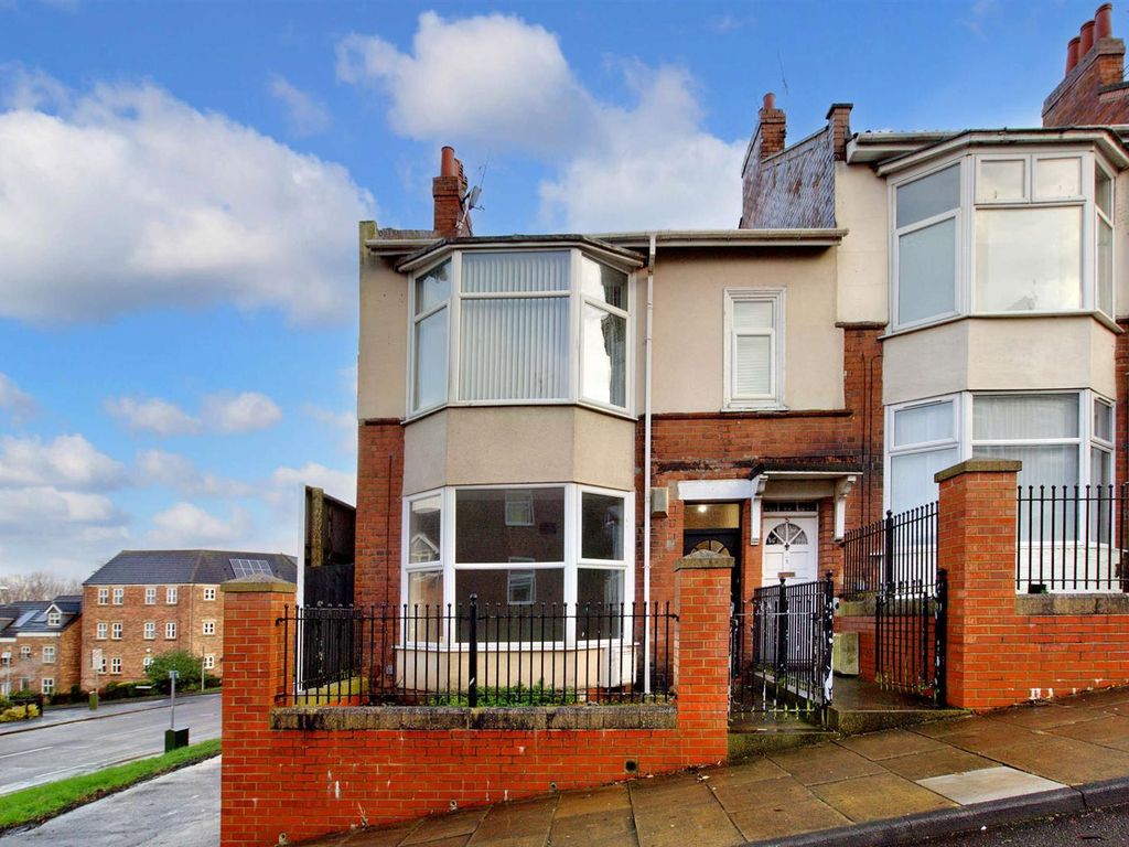 2 bed flat for sale in Howard Street, Gateshead NE8 Zoopla