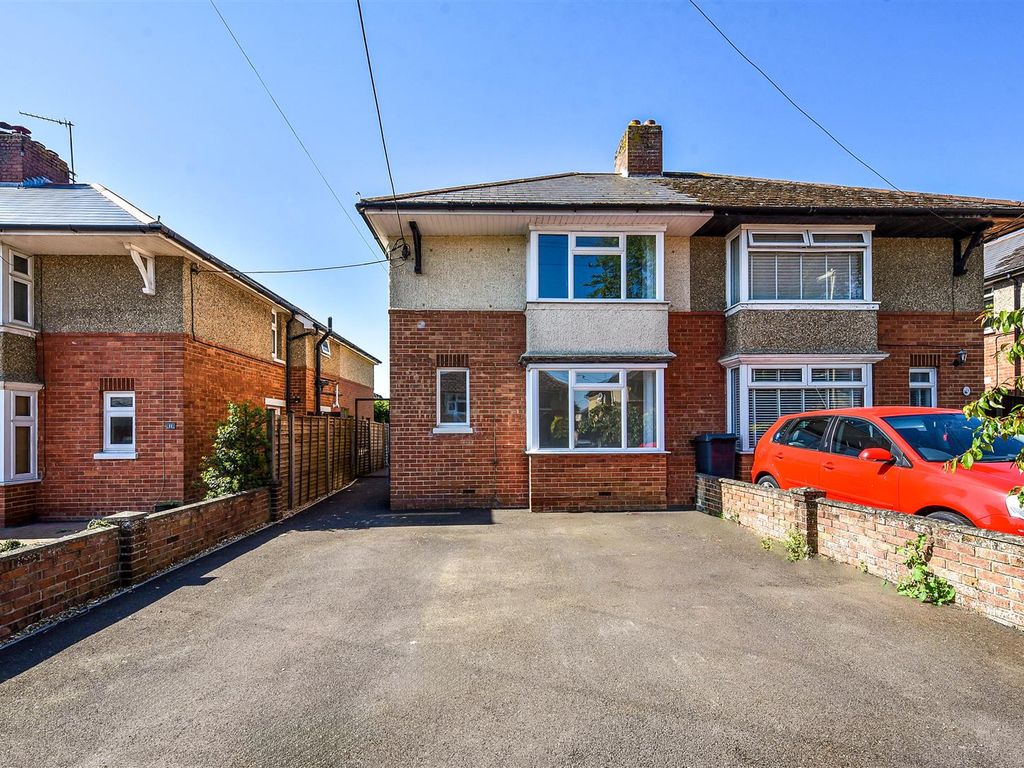 2 bed semidetached house for sale in Ferndale Road, Andover SP10, £