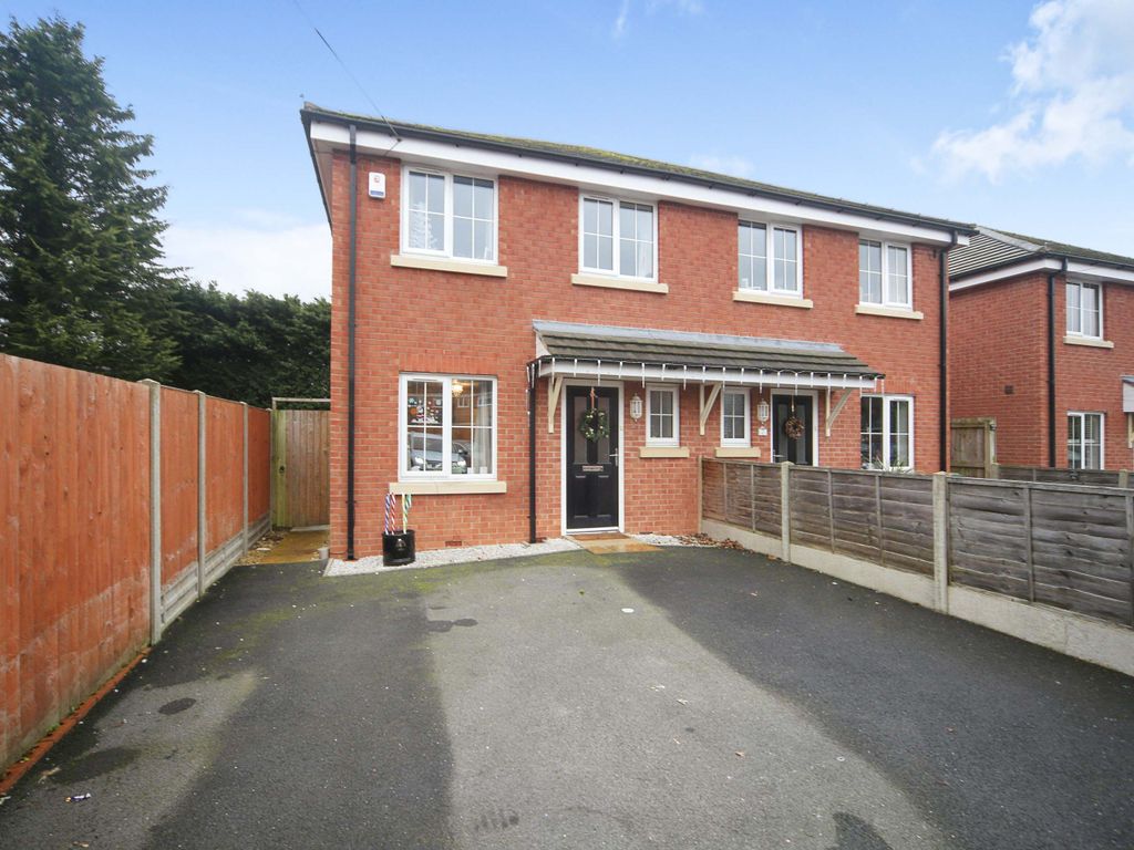 3 bed semi-detached house for sale in golden cross drive, catshill, bromsgrove, worcestershire b61
