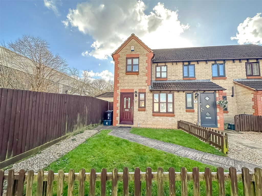 3 bed end terrace house for sale in Anstey Close, Hanham, Bristol BS15, £345,000 Zoopla