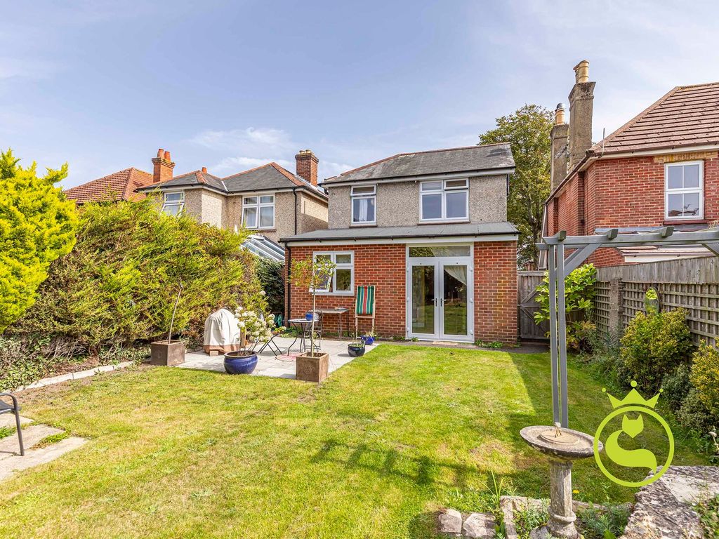 3 bed detached house for sale in Kipling Road, Poole BH14, £450,000
