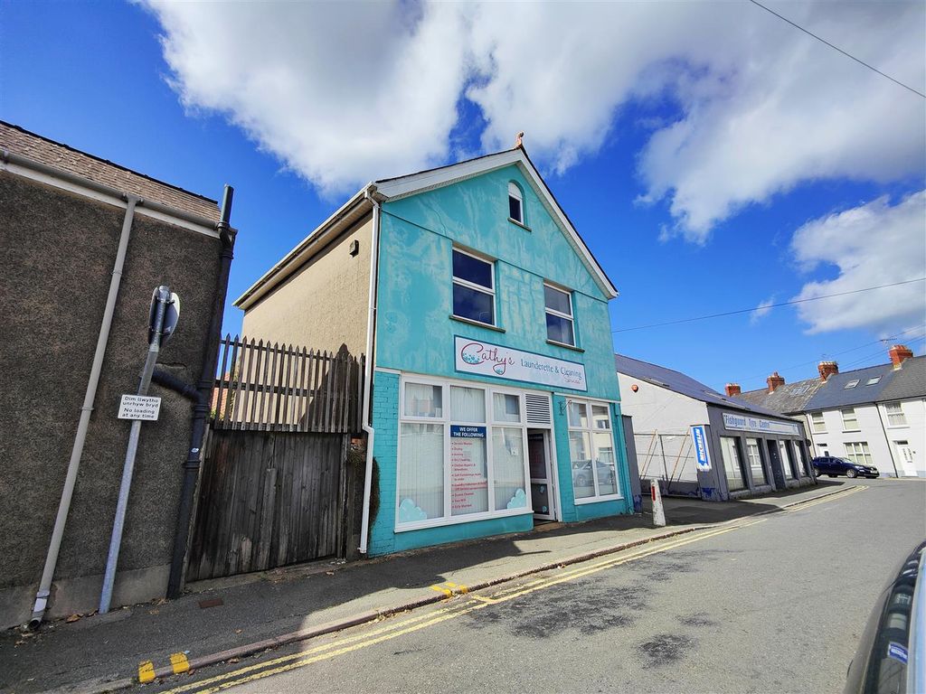 Cathy's Laundry Service, Brodog Terrace, Fishguard SA65  