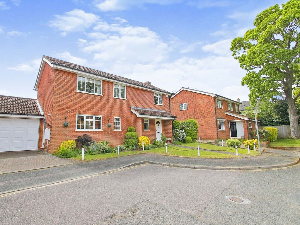 4 bed detached house for sale in The Croft, Flitwick, Bedford MK45 Zoopla