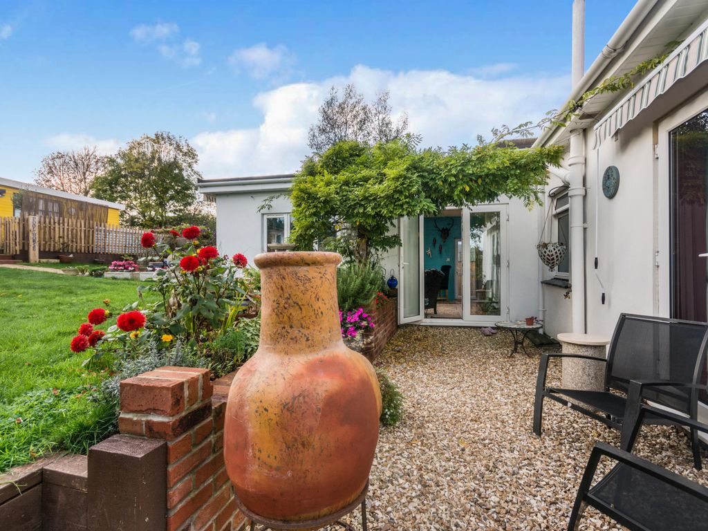 4 bed bungalow for sale in Shiphay Lane, Torquay TQ2 Zoopla