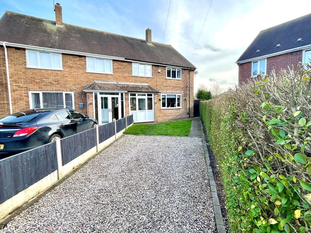 4 bed semidetached house for sale in Lich Avenue, Wednesfield, Wolverhampton WV11, £260,000