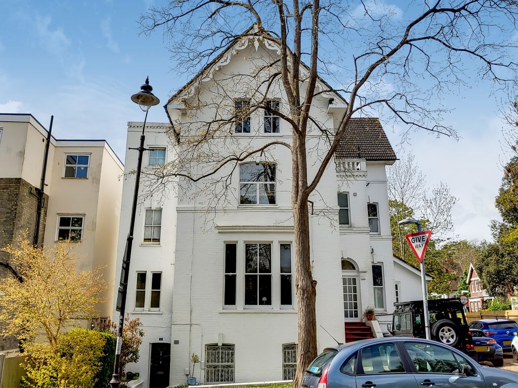 1 bed flat for sale in 68 Belvedere Road, Crystal Palace, London