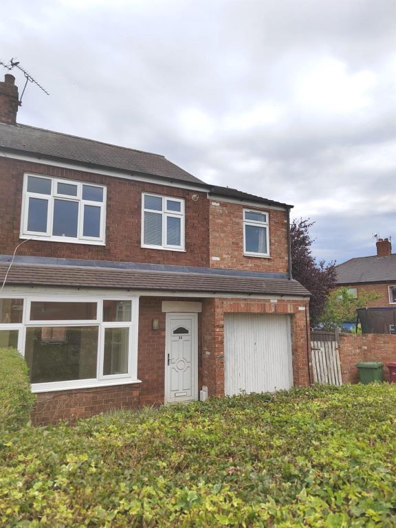 St. Margarets Walk, Scunthorpe DN16  