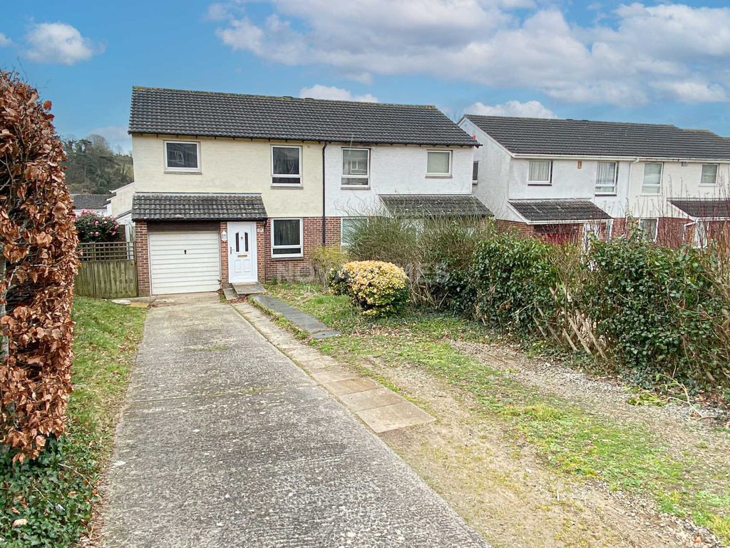 4 bed semidetached house for sale in Maddock Drive, Plympton PL7 Zoopla