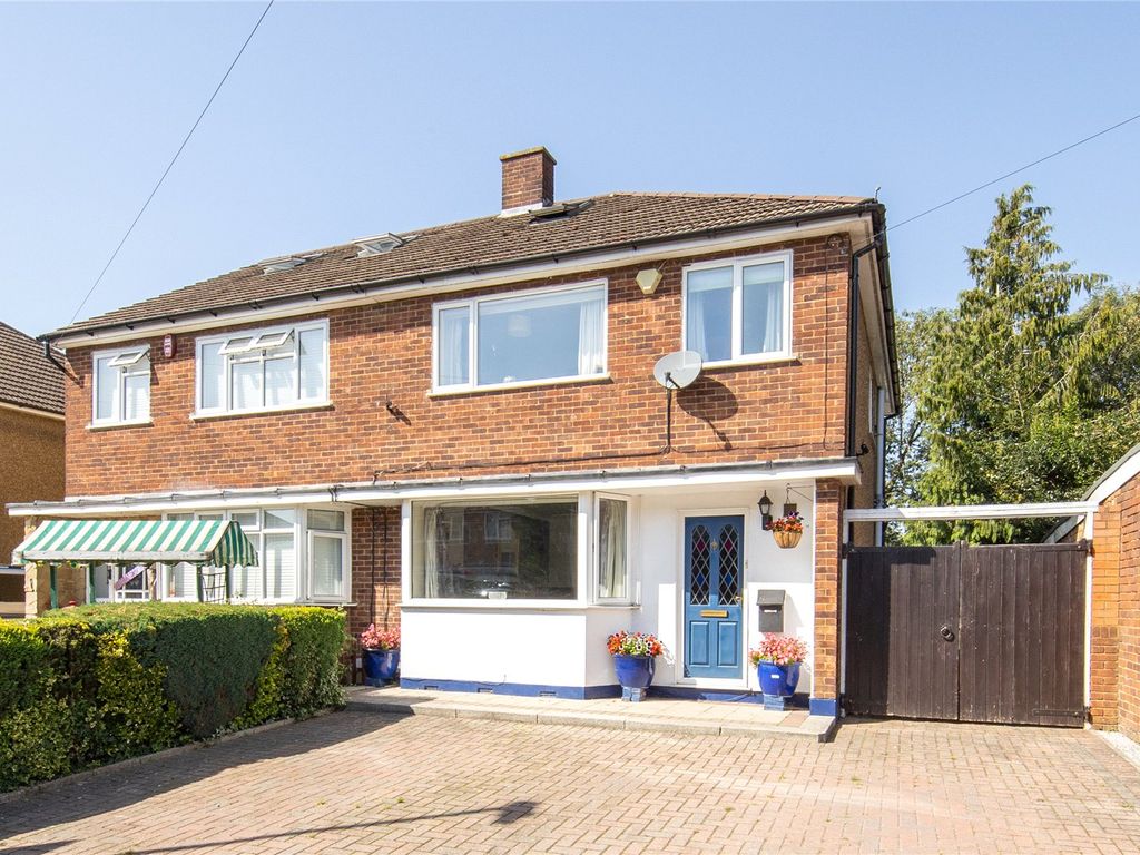 3 bed semidetached house for sale in Shelton Way, Luton, Bedfordshire LU2, £360,000 Zoopla