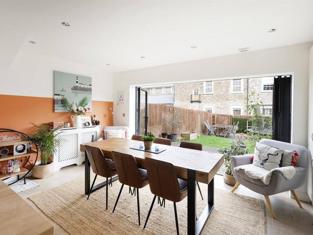 4 bed property for sale in Arthur Milton Street, Bristol