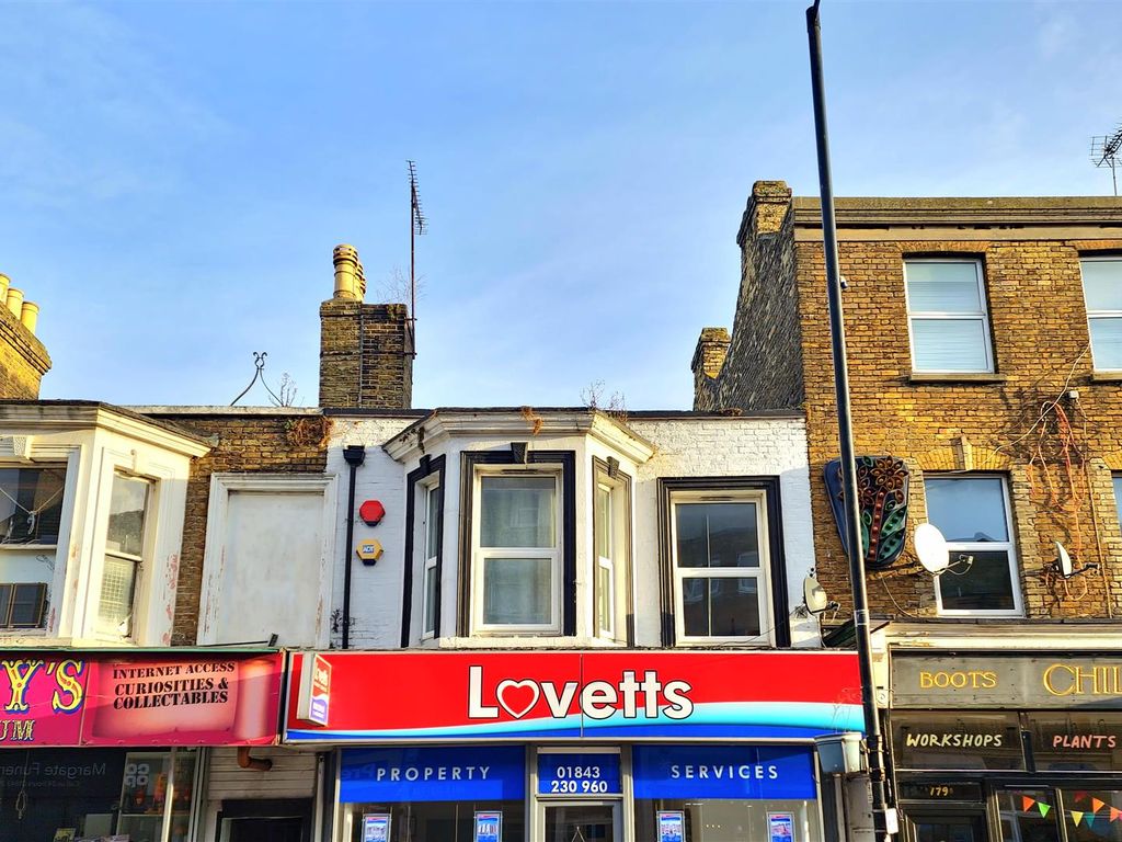 2 bed flat to rent in Northdown Road, Cliftonville, Margate CT9, £1,000