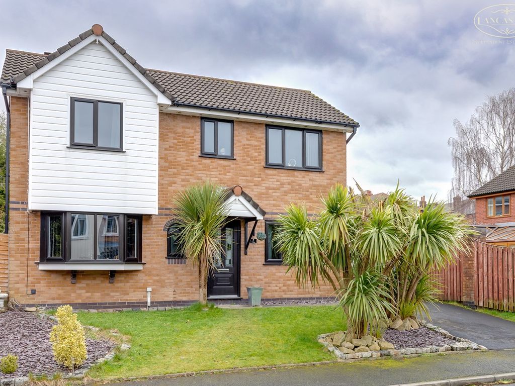 3 bed detached house for sale in Greenwood Avenue, Horwich, Bolton BL6