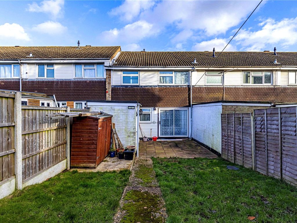 3 bed terraced house for sale in St. Agnells Lane, Grovehill, Hemel Hempstead, Hertfordshire HP2