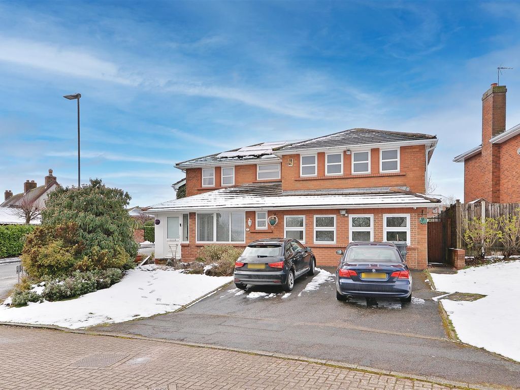 5 bed detached house to rent in The Haybarn, Sutton Coldfield B76 Zoopla