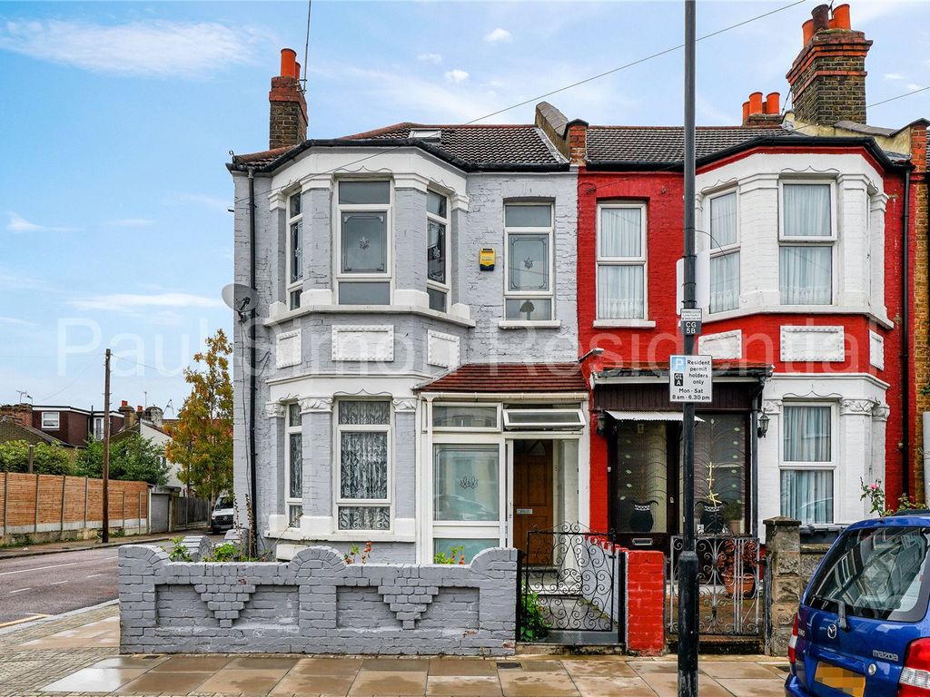 Chesterfield Gardens Harringay London N4  