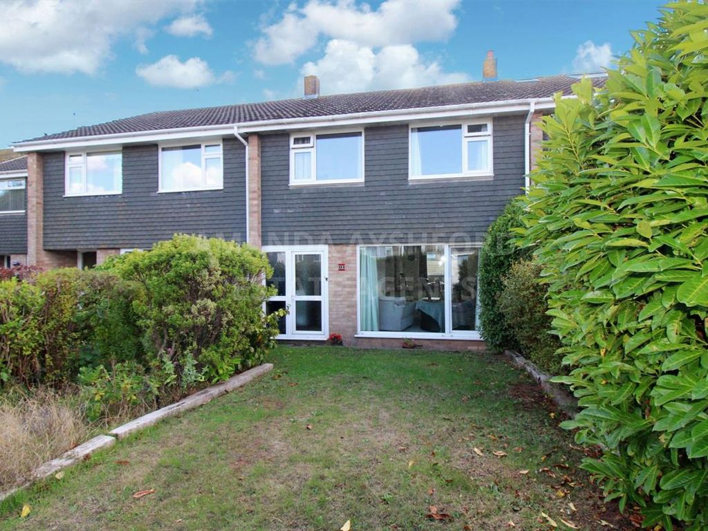 3 bed terraced house for sale in Cotswold Close, Livermead, Torquay TQ2