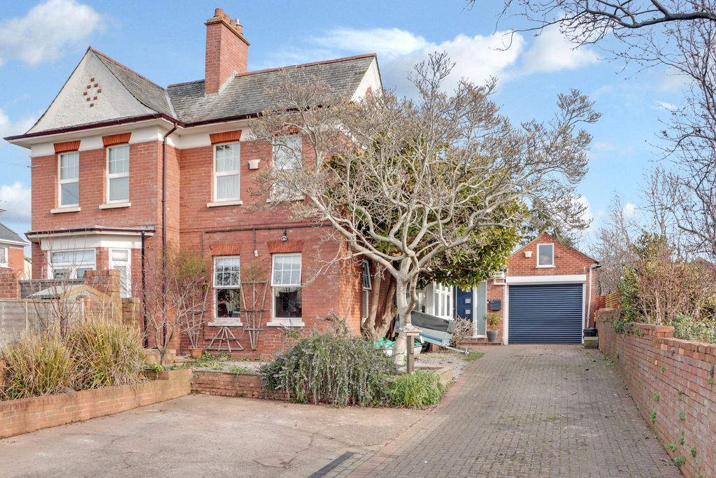 3 bed flat for sale in Drakes Avenue, Exmouth EX8 Zoopla