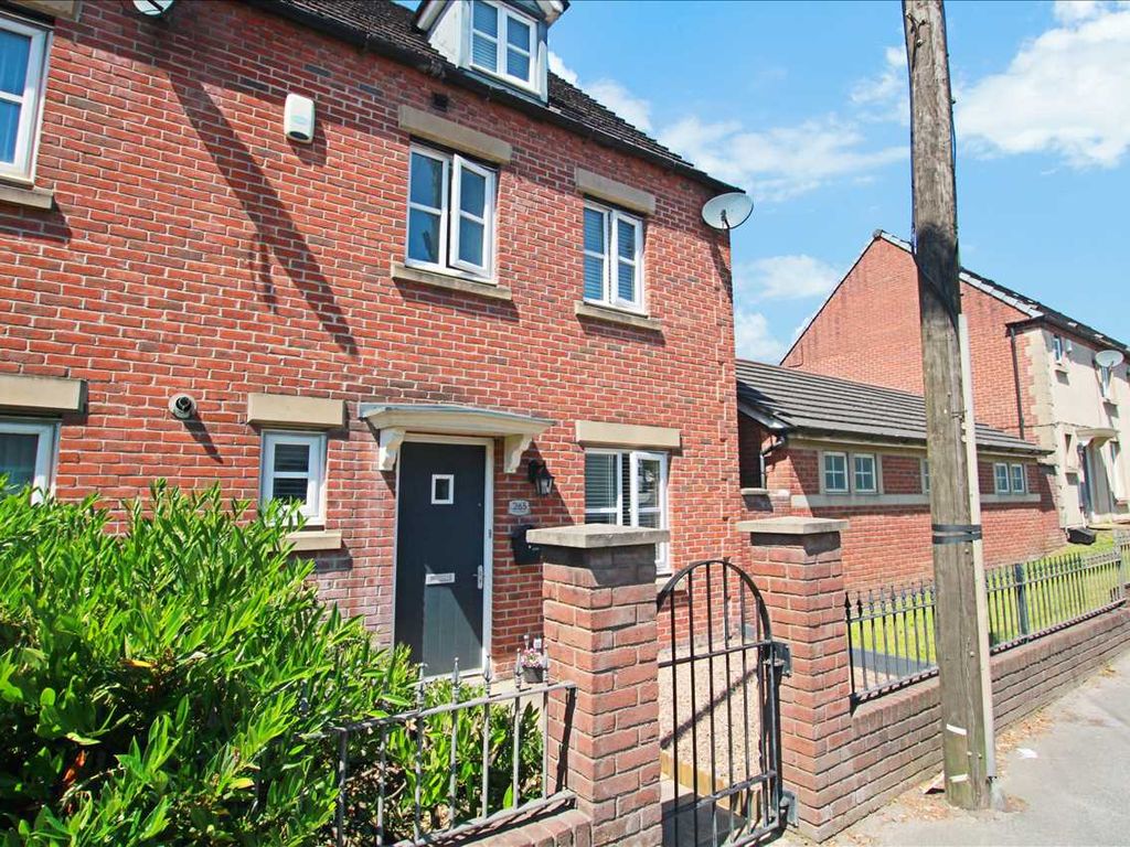 4 bed town house for sale in Church Street, Westhoughton, Bolton BL5