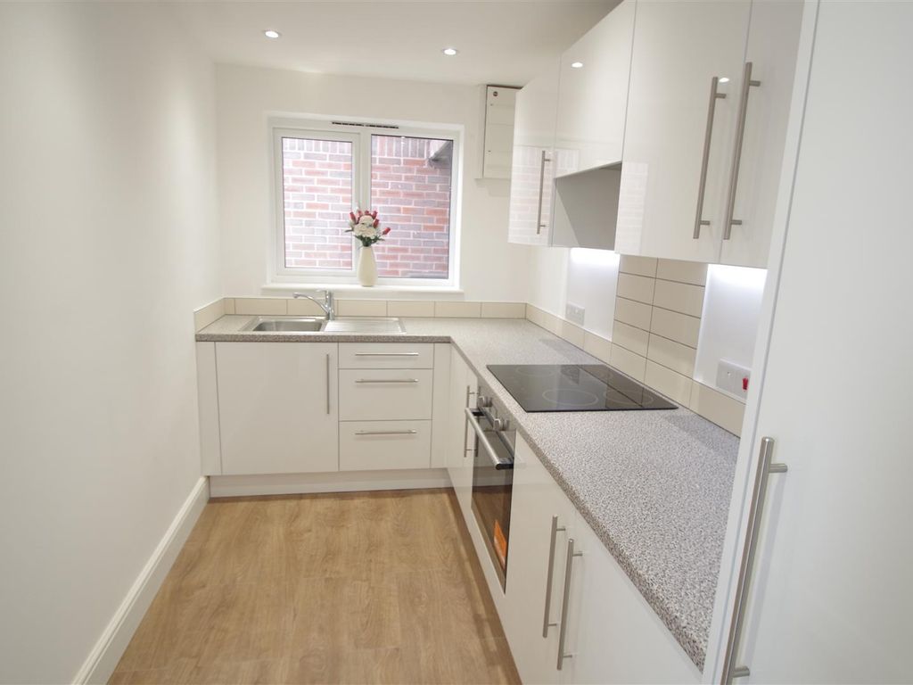 1 bed to rent in Rivershill, Watton At Stone, Hertford SG14