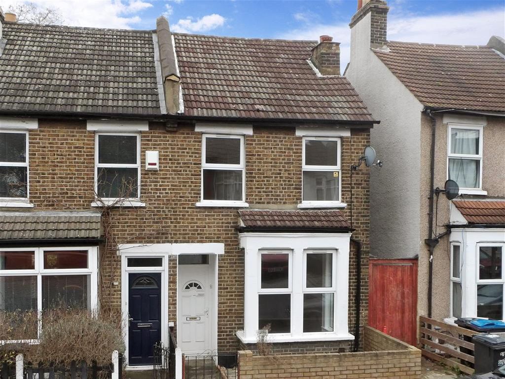 2 bed end terrace house for sale in Bridport Road, Thornton Heath