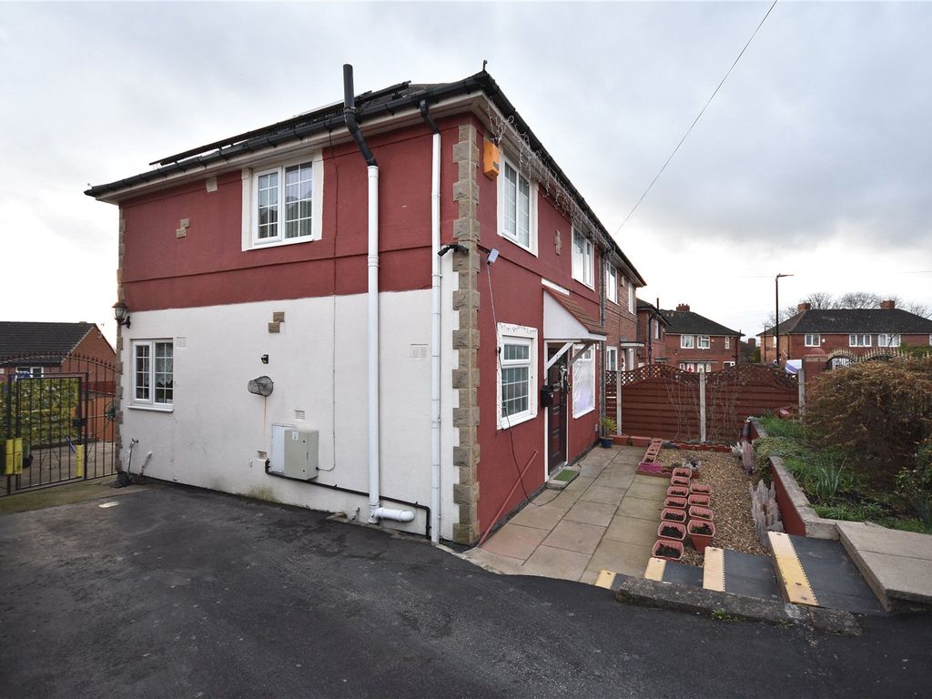 4 bed semidetached house for sale in Ullswater Crescent, Leeds, West