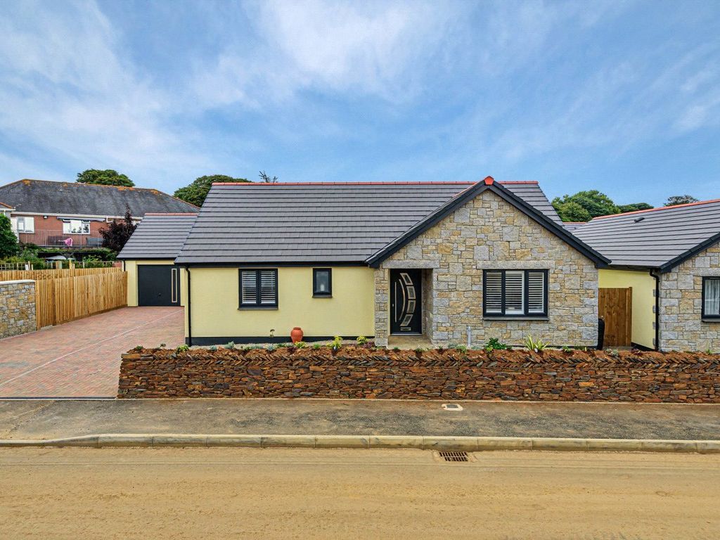 New home, 3 bed bungalow for sale in Gwel Trelulla, Park An Daras