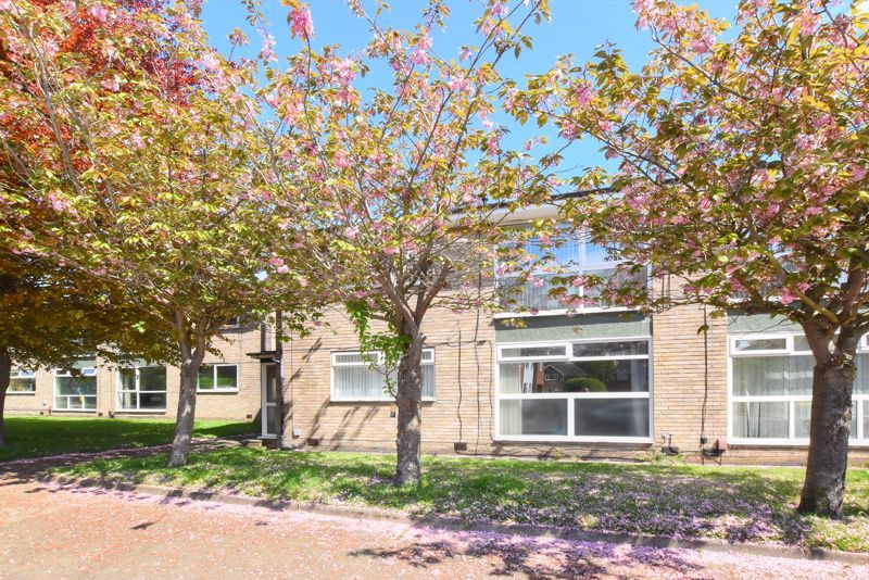 2 bed flat for sale in Jesmond Park West, High Heaton, Newcastle Upon