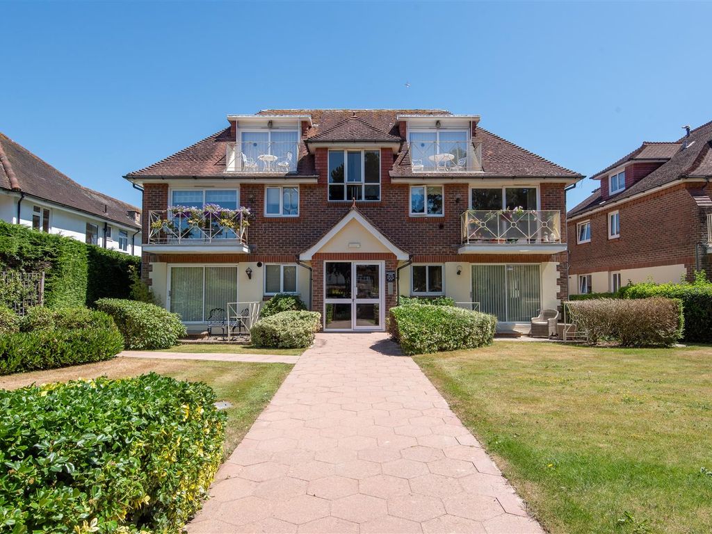 2 bed flat for sale in Grand Avenue, Worthing BN11 Zoopla