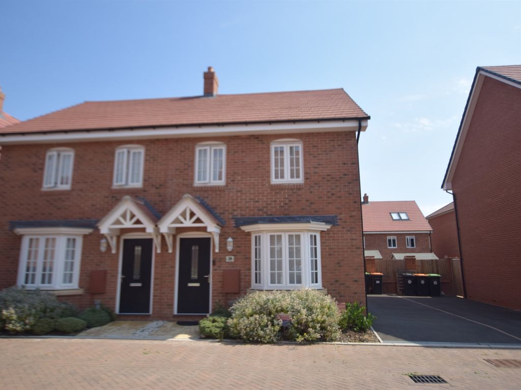 3 bed semidetached house for sale in Archer Street, Great Denham