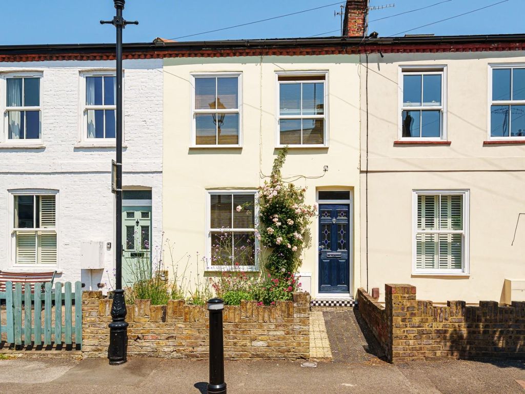 3 bed terraced house for sale in Oxford Road, Windsor SL4 Zoopla