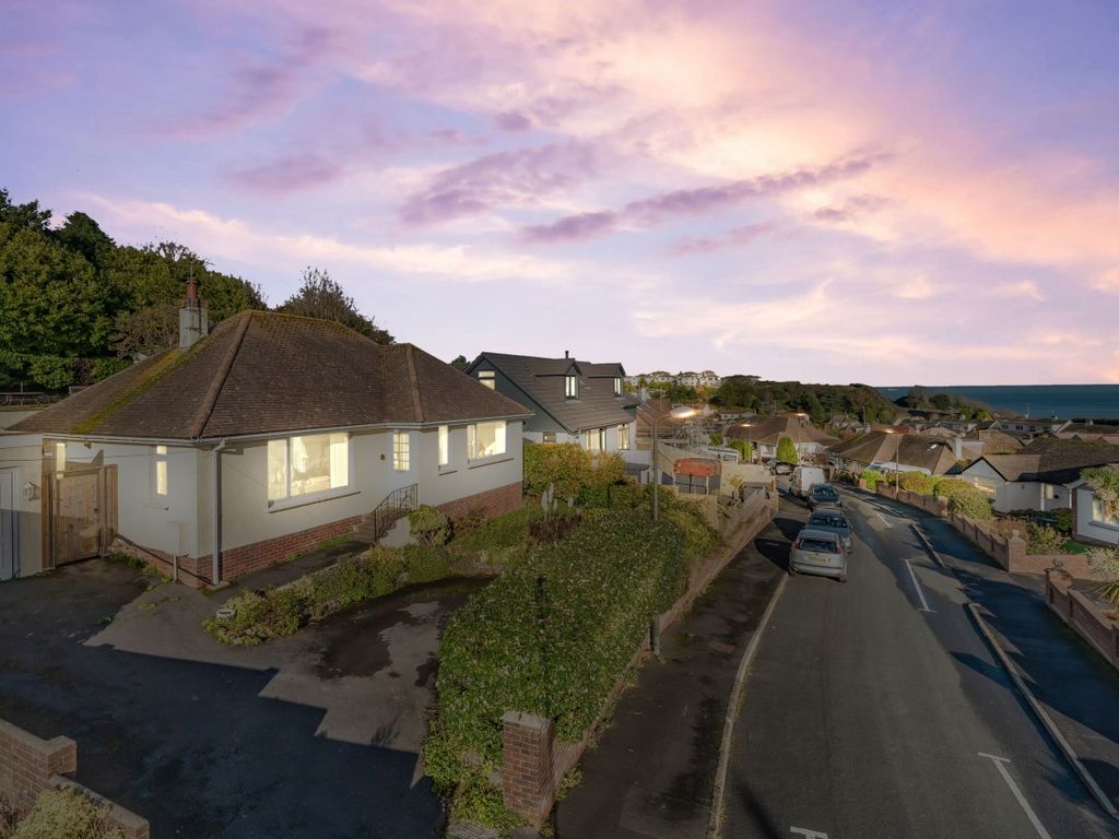 2 bed detached bungalow for sale in Broadsands Avenue, Broadsands, Paignton, Devon TQ4, £525,000