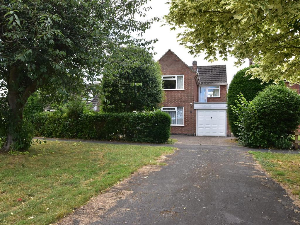 4 bed detached house for sale in Sandalwood Road, Loughborough LE11