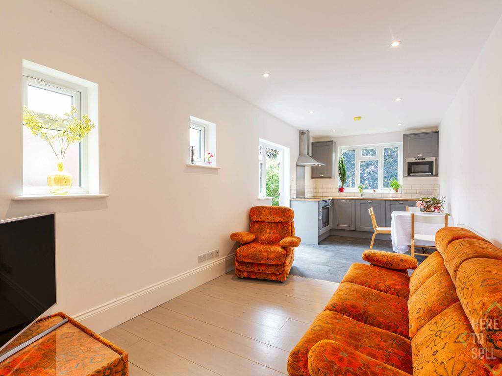2 bed flat for sale in Parkland Road, London N22 Zoopla