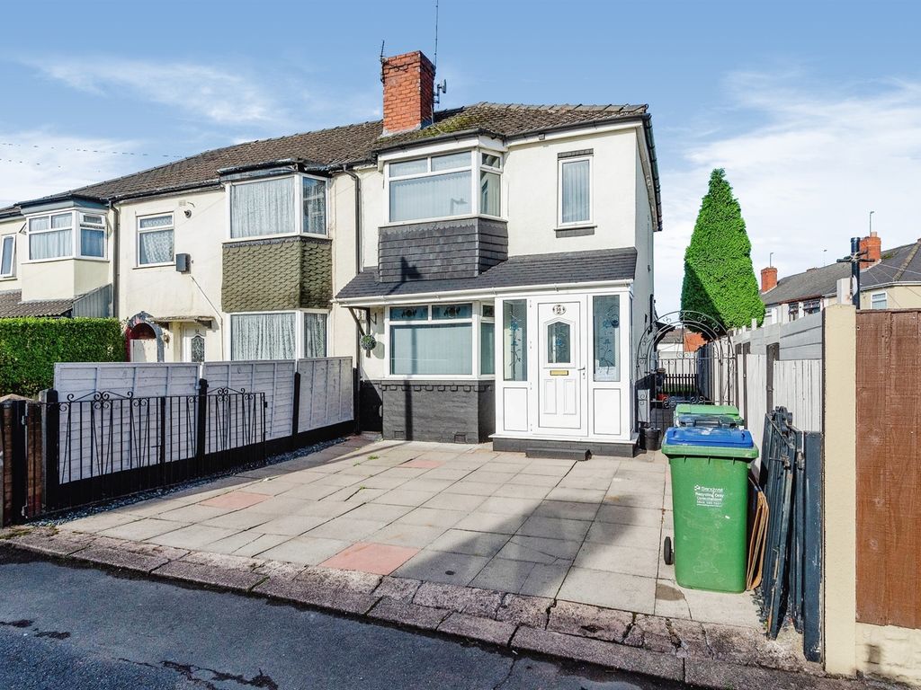 3 bed semidetached house for sale in Willingsworth Road, Wednesbury