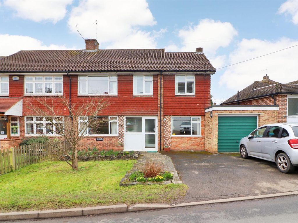 4 bed semidetached house for sale in Morleys Road, Weald, Sevenoaks