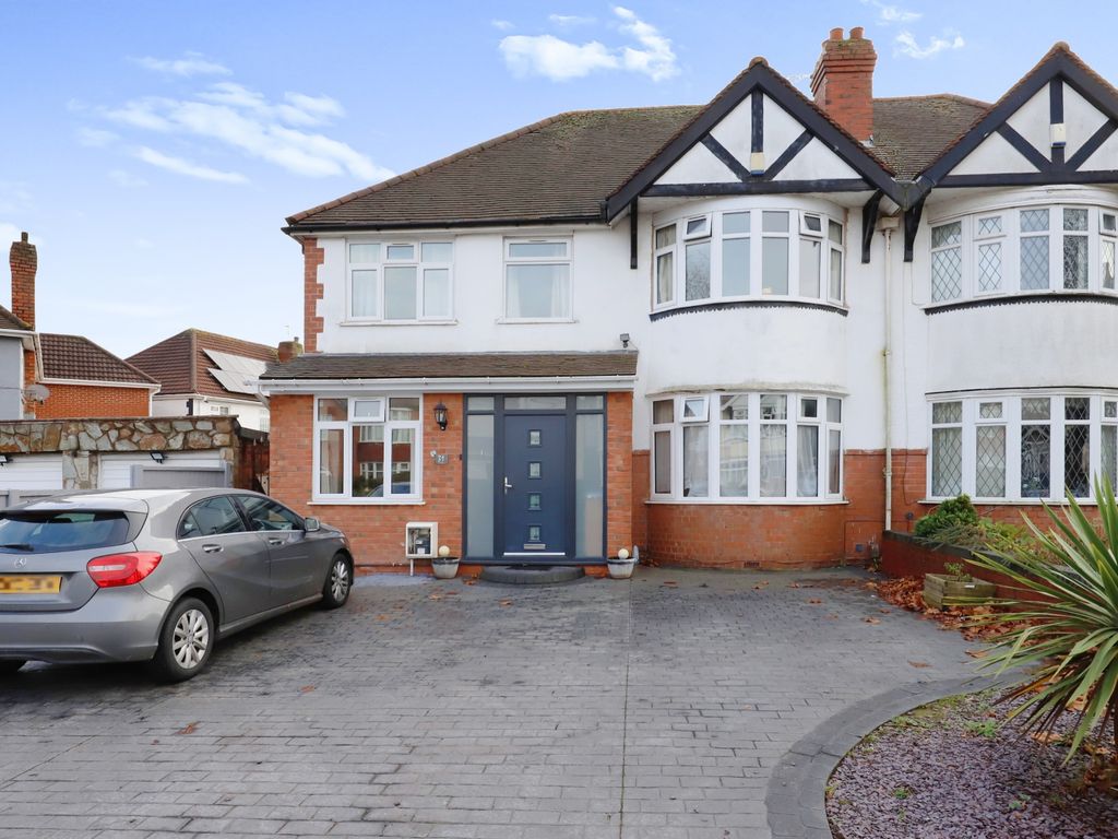 Patricia Avenue, Wolverhampton, West Midlands WV4  