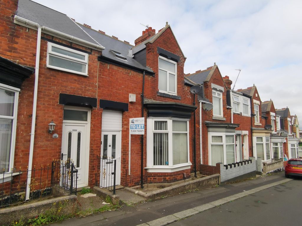 2 bed terraced house to rent in Brunton Terrace, Sunderland SR4, £625