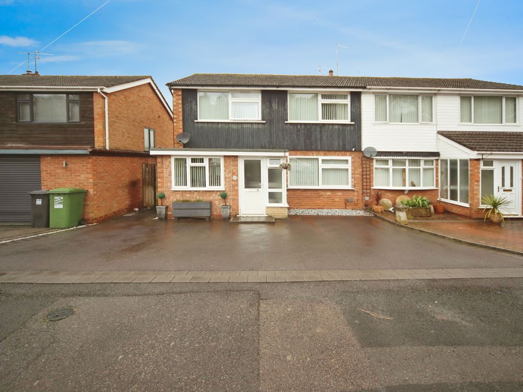 4 bed semidetached house for sale in Marlpool Drive, Batchley