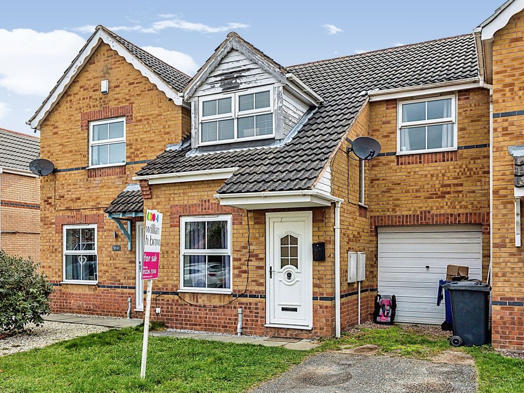 3 bed semidetached house for sale in Fairfield Court, Wombwell