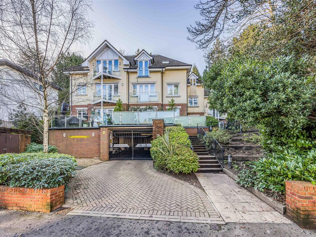 2 bed flat for sale in Surrey Road, Westbourne, Bournemouth BH4, £250,000 Zoopla