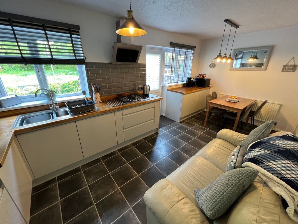 3 bed semidetached house for sale in Kensington Drive Porth , Porth CF39 Zoopla