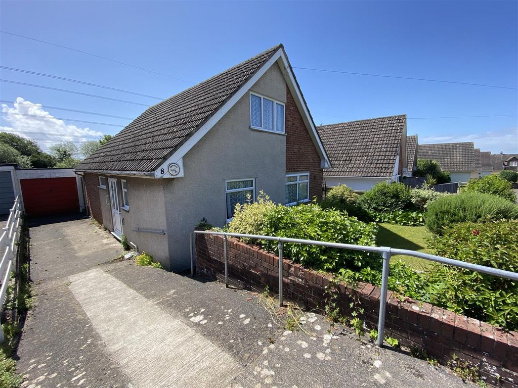 2 bed detached bungalow for sale in Sunnycroft, Portskewett, Caldicot