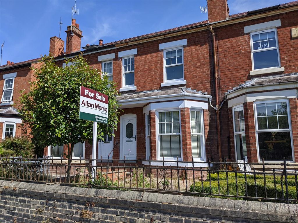 3 bed terraced house for sale in Diglis Avenue, Worcester WR1 Zoopla