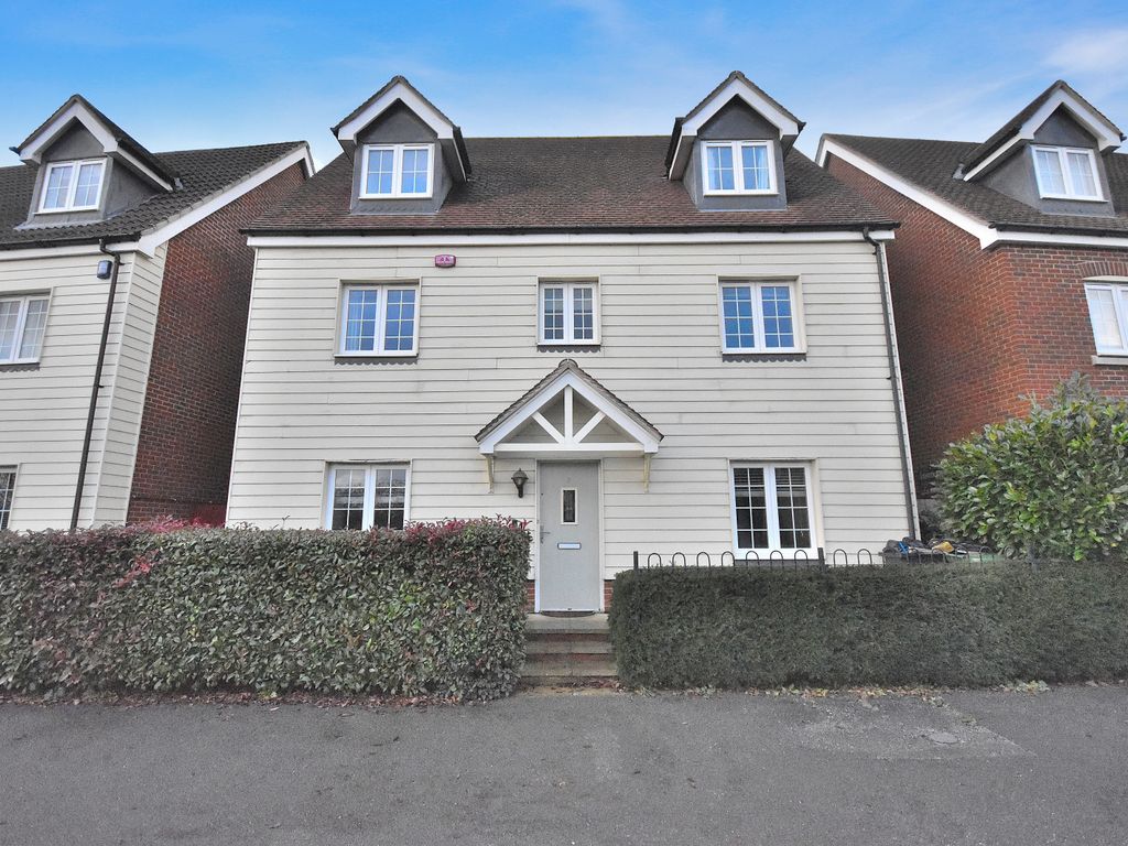 5 bed detached house to rent in Walson Way, Stansted, Essex CM24 Zoopla