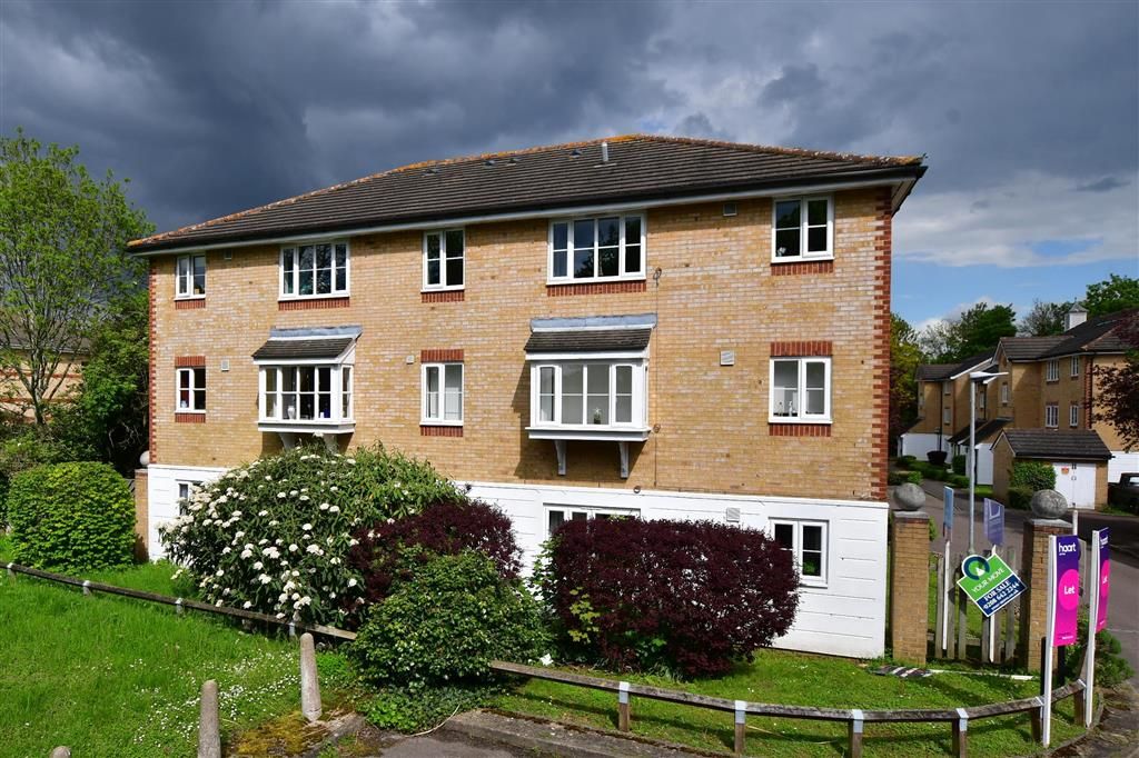 2 bed flat for sale in Chipstead Close, Sutton, Surrey SM2 Zoopla