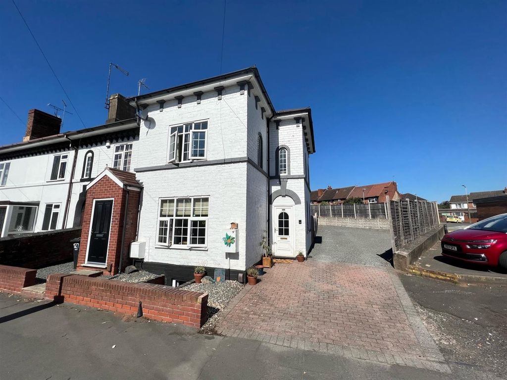 3 bed end terrace house for sale in High Street, Wollaston DY8 Zoopla