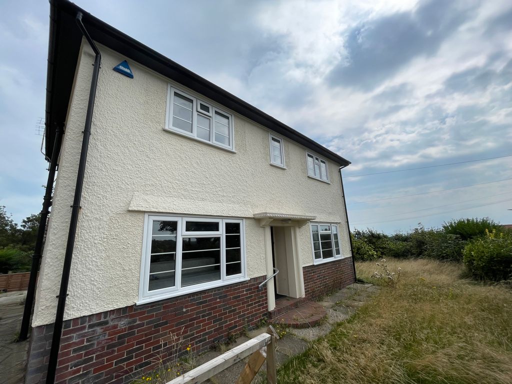 3 bed detached house to rent in Langland Bay Road, Langland, Swansea