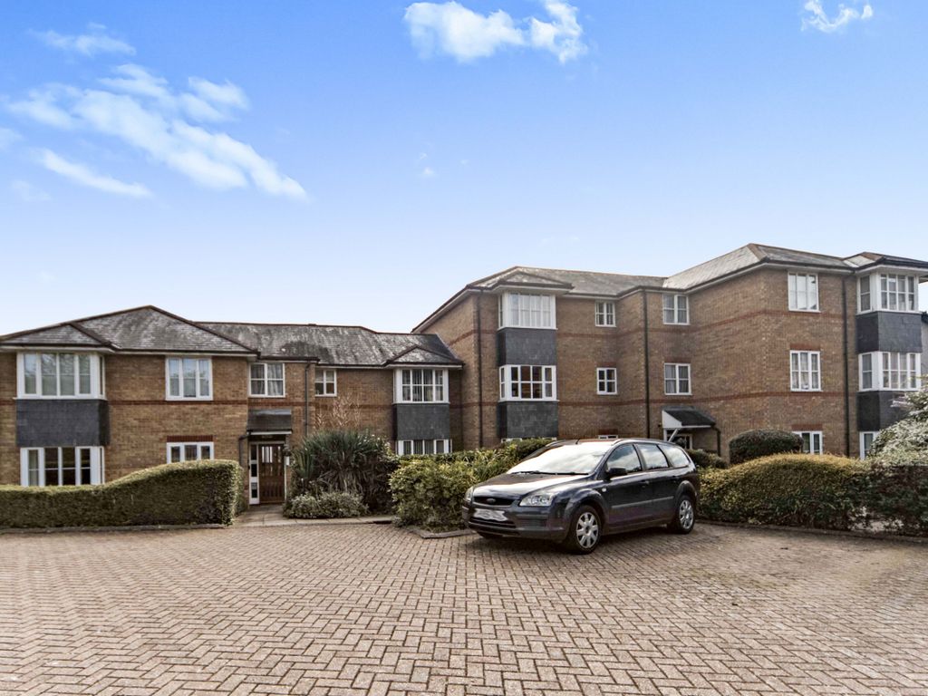 1 bed flat for sale in Alvernia Lodge, 11 Oakhill Road, Sutton, Surrey