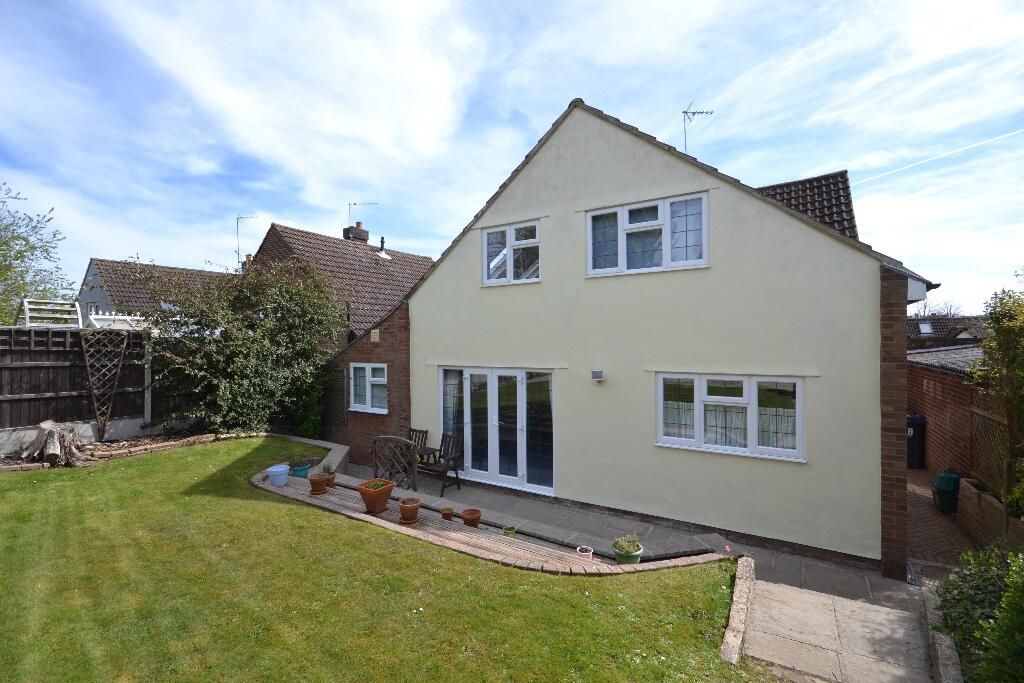 4 bed detached house for sale in Mazoe Road, Stortford CM23, £