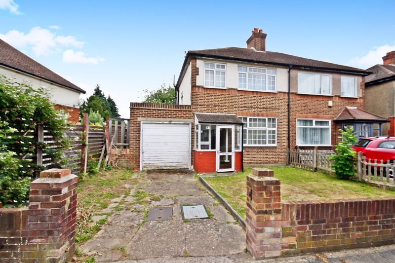 3 bed semidetached house for sale in Islip Manor Road, Northolt UB5